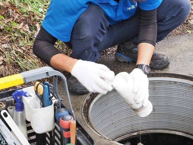 消毒剤の残量確認と補充
